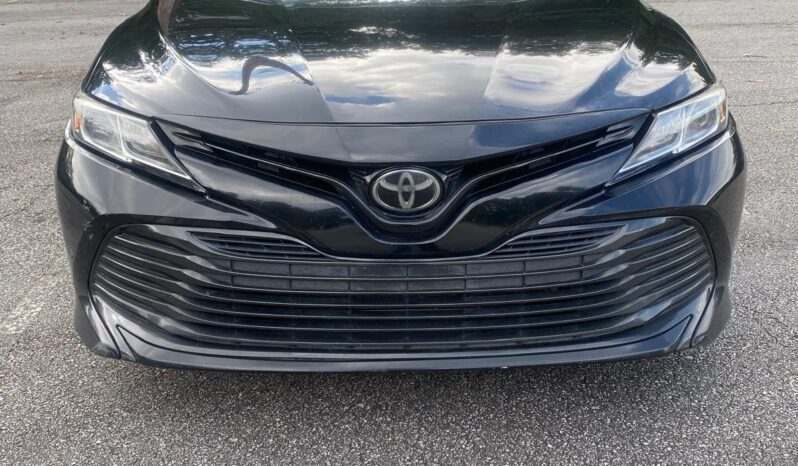 
								2020 Toyota Camry LE full									