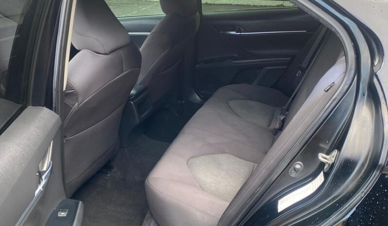 
								2020 Toyota Camry LE full									