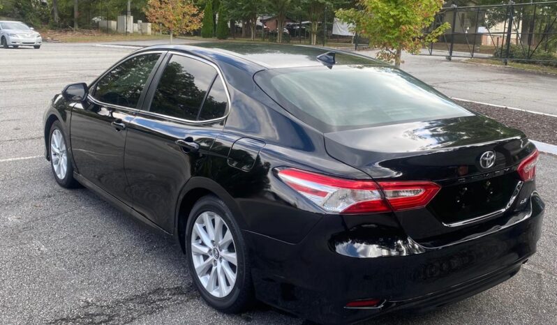 
								2020 Toyota Camry LE full									