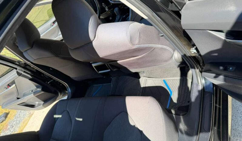 
								2020 Toyota Camry LE full									