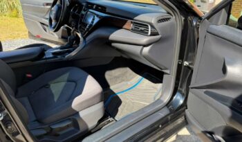 
										2020 Toyota Camry LE full									