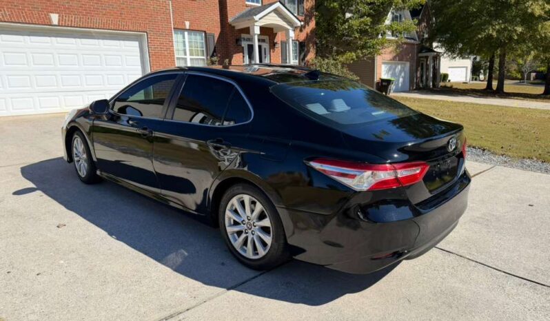 
								2020 Toyota Camry LE full									