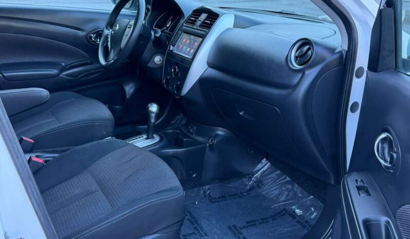 
								2019 Nissan Versa S full									