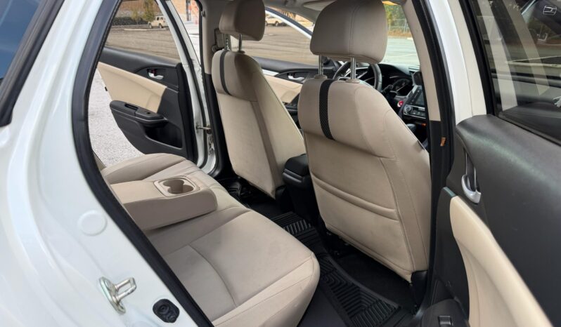 
								2016 Honda Civic full									