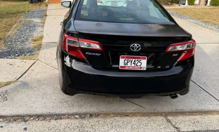 
								2013 Toyota Camry SE full									
