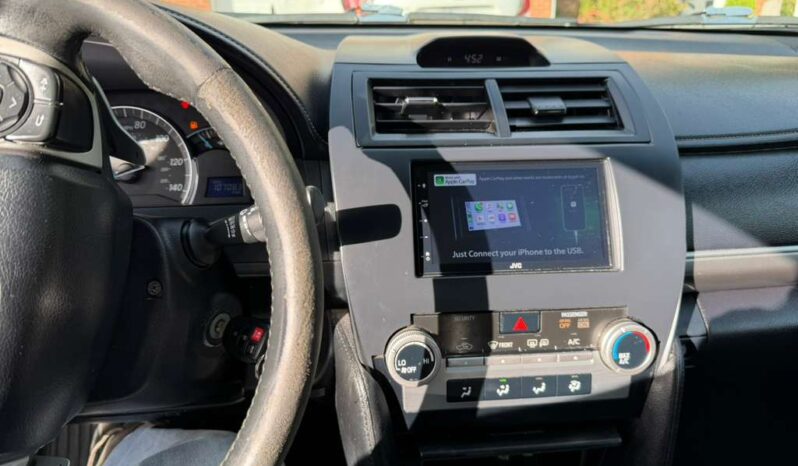 
								2013 Toyota Camry SE full									