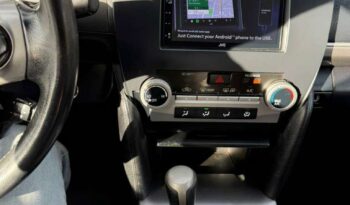 
										2013 Toyota Camry SE full									