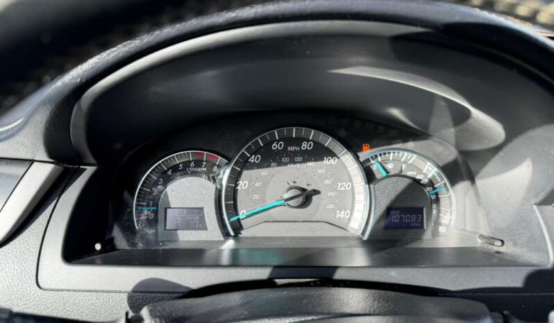 
								2013 Toyota Camry SE full									