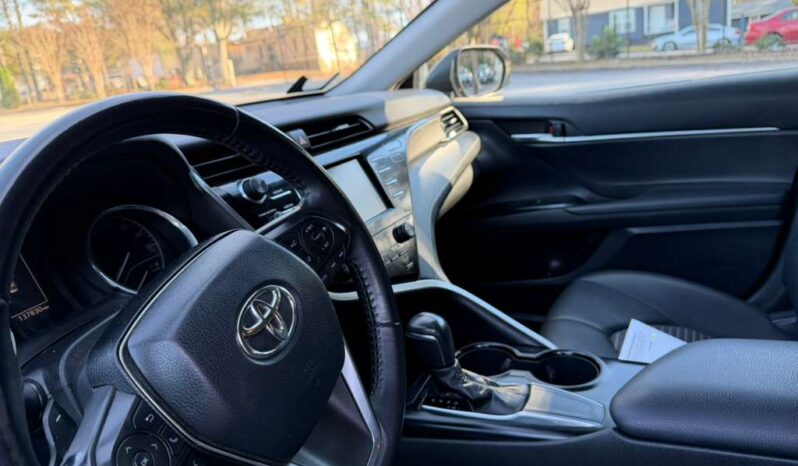 
								2019 Toyota Camry full									