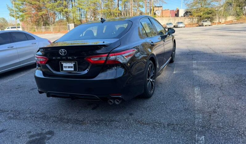 
								2019 Toyota Camry full									