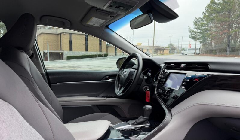 
								2020 Toyota Camry full									