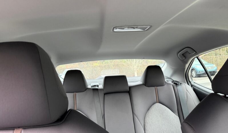 
								2020 Toyota Camry full									