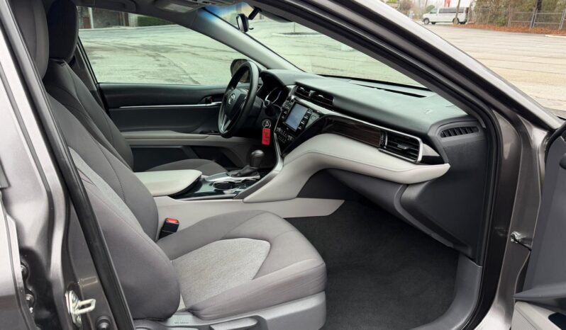 
								2020 Toyota Camry full									