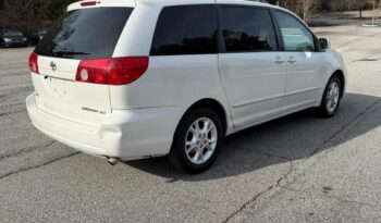 
										2006 Toyota Sienna full									
