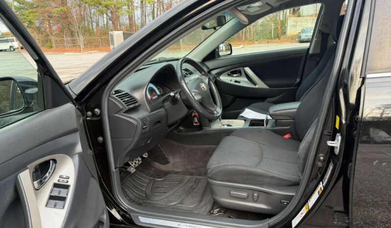 
								2011 Toyota Camry full									
