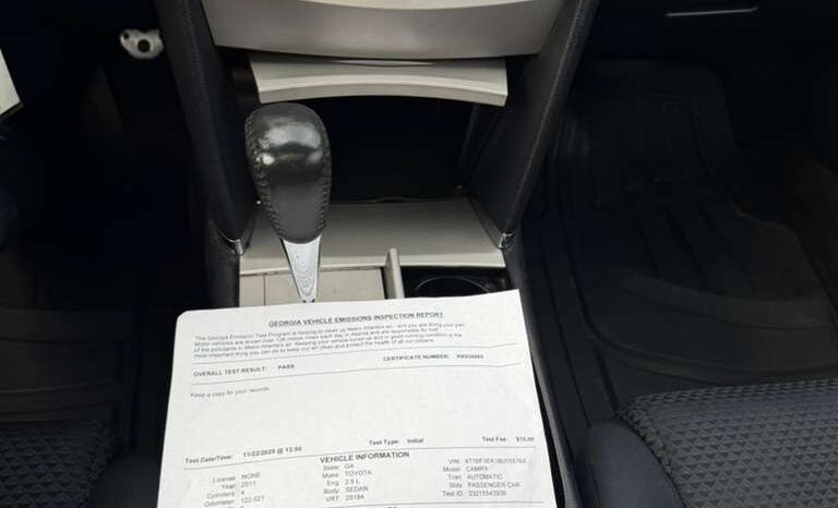 
								2011 Toyota Camry full									