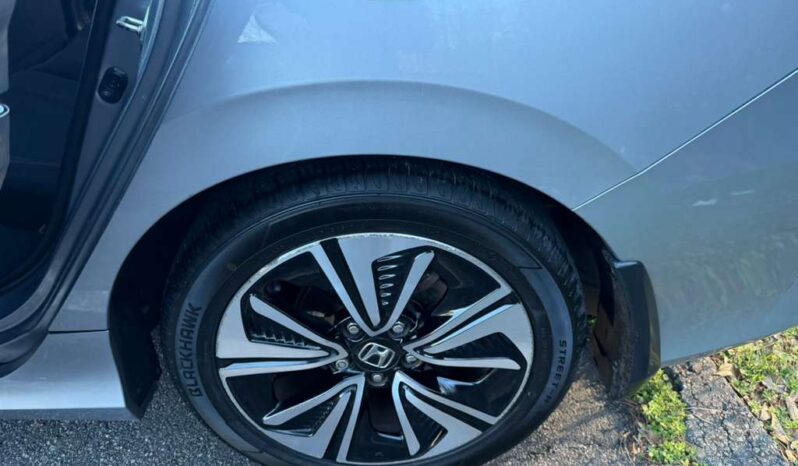 
								2016 Honda Civic full									