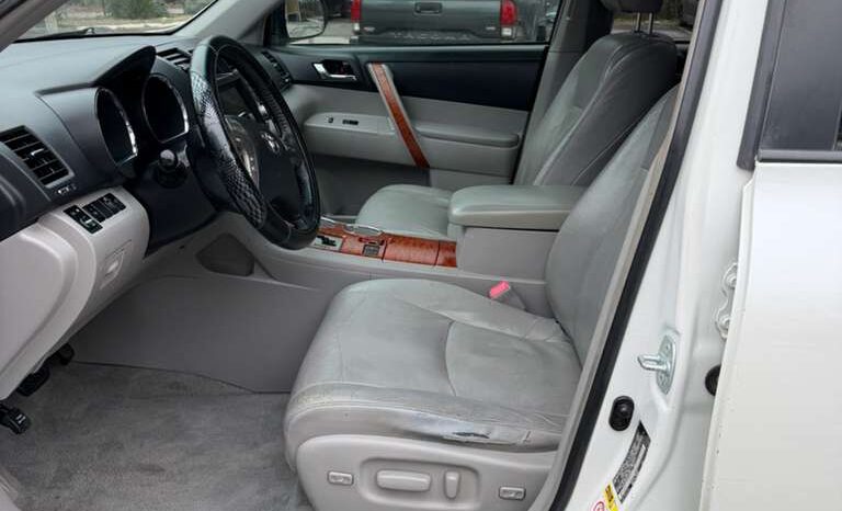 
								2010 Toyota Highlander full									