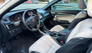 
										2017 Honda Accord full									