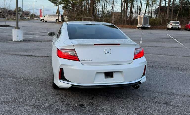 
								2017 Honda Accord full									