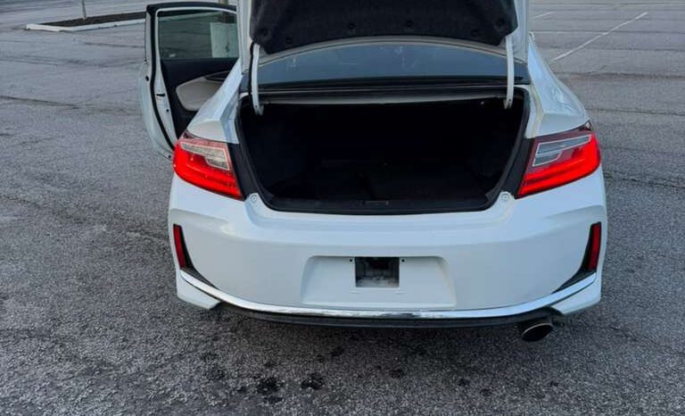 
								2017 Honda Accord full									