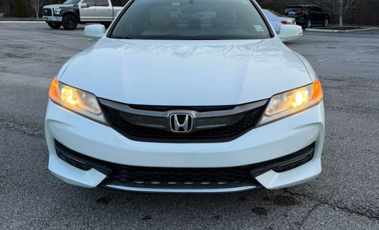 
								2017 Honda Accord full									