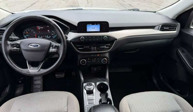 
								2022 Ford Escape full									