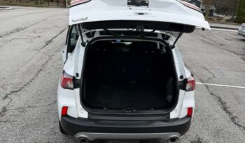 
										2022 Ford Escape full									