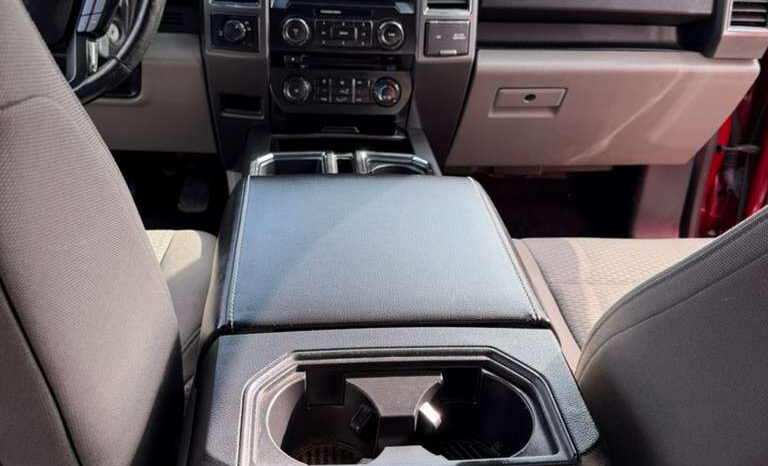 
								2017 ford F150 -XLT full									