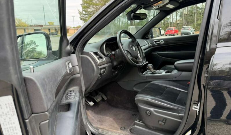 
								2018 jeep grand Cherokee Sports full									