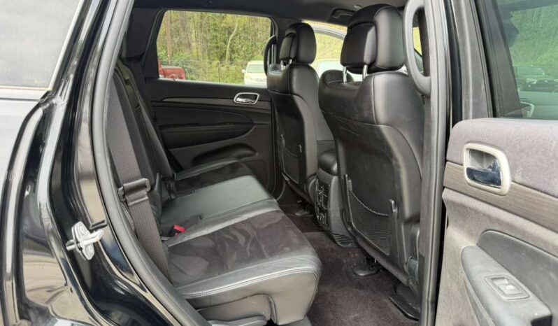 
								2018 jeep grand Cherokee Sports full									