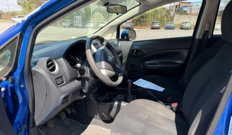 
								2014 Nissan Versa full									