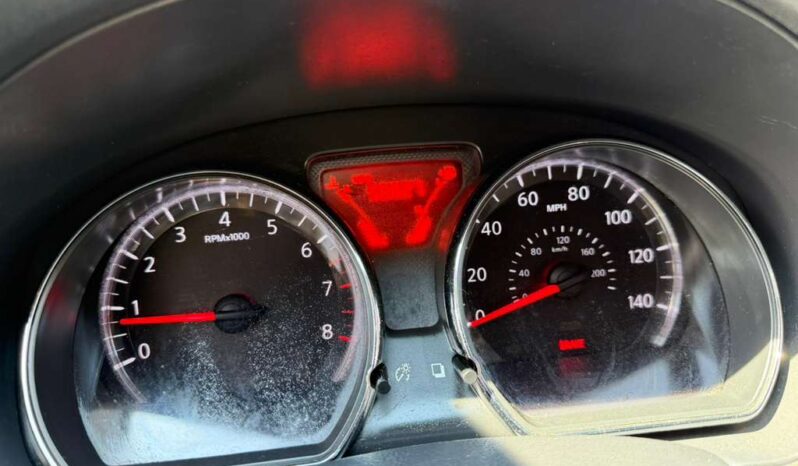 
								2014 Nissan Versa full									