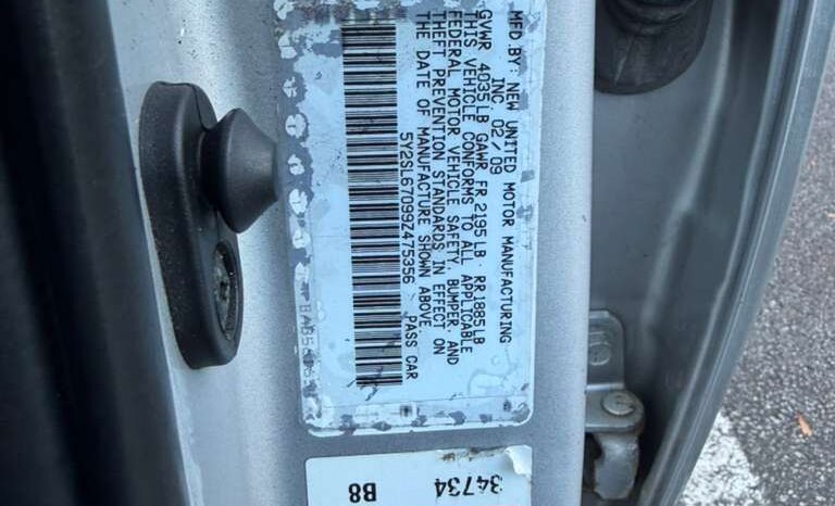 
								2009 Pontiac Vibe full									