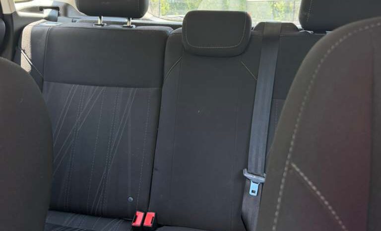 
								2018 Ford Focus SE full									