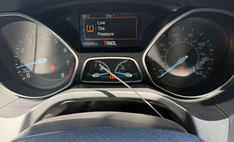 
								2018 Ford Focus SE full									