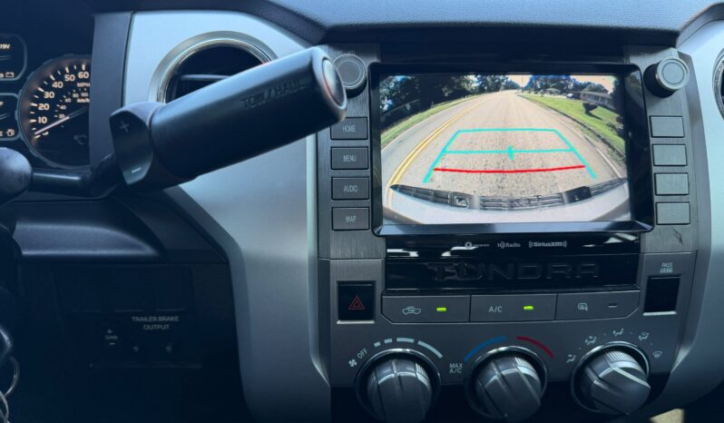 
								2021 Toyota Tundra full									