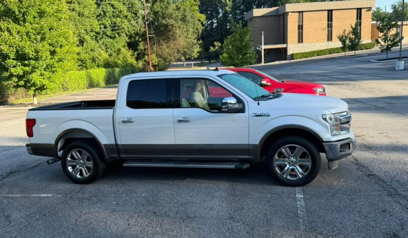 
								2019 F150 lariat full									