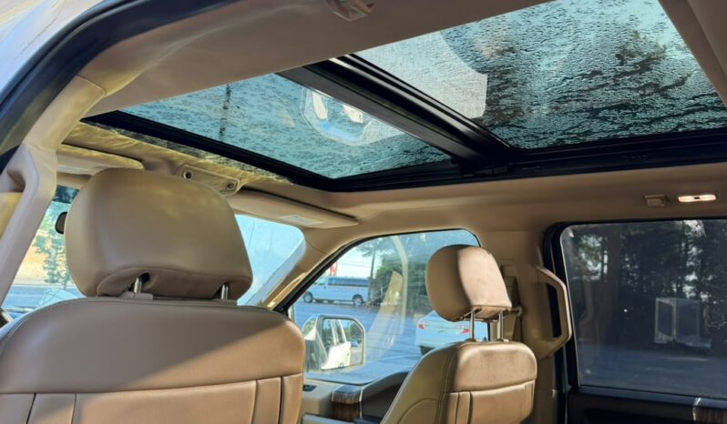 
								2019 F150 lariat full									