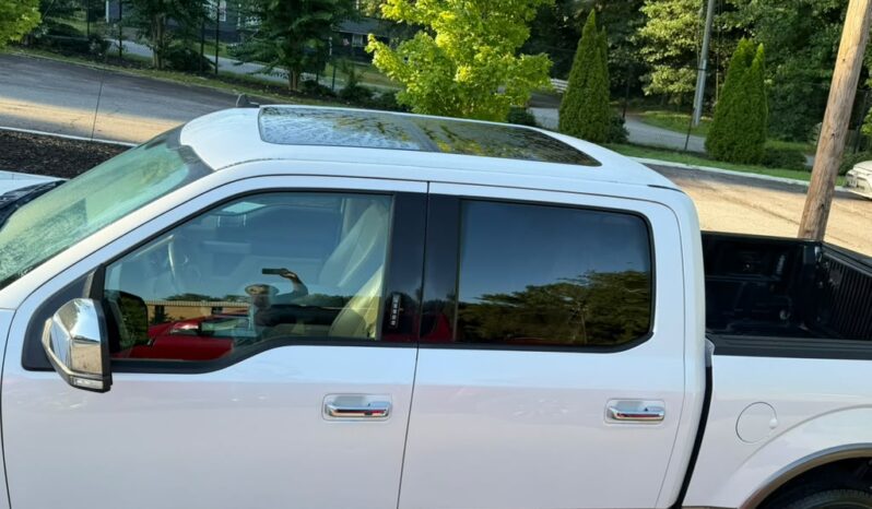 
								2019 F150 lariat full									