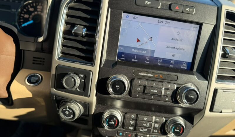 
								2019 F150 lariat full									