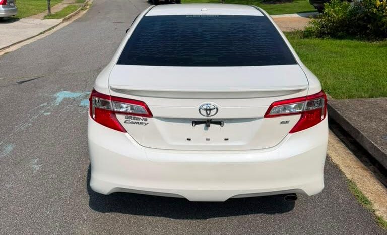 
								2012 Toyota Camry full									