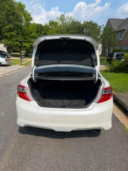 
										2012 Toyota Camry full									