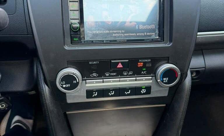 
								2012 Toyota Camry full									
