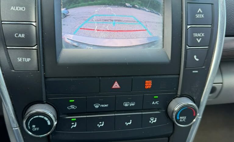 
								2015 Toyota Camry full									