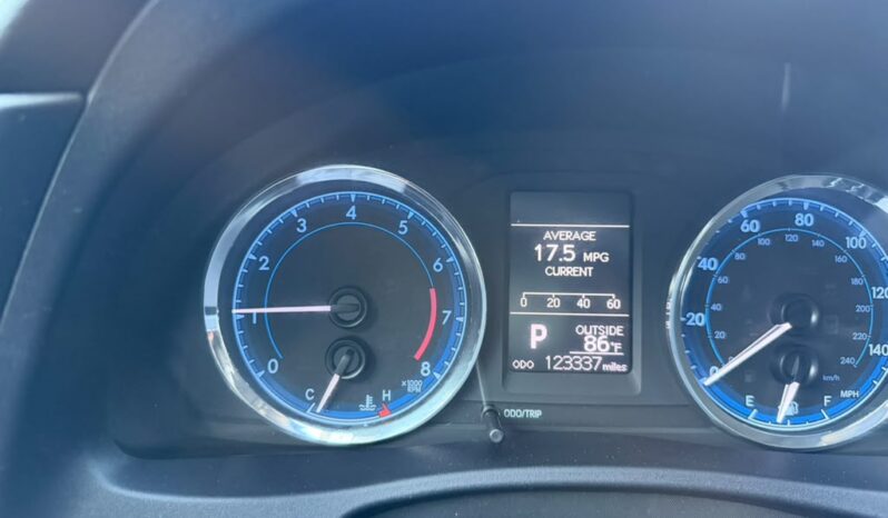 
								2018 Toyota Corolla full									