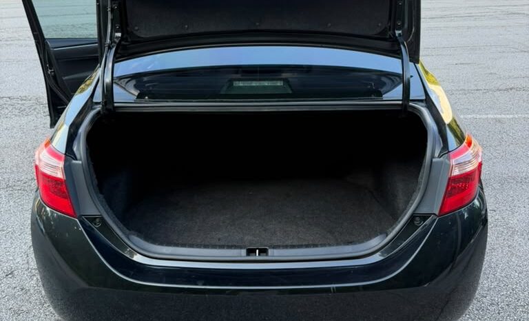 
								2018 Toyota Corolla full									