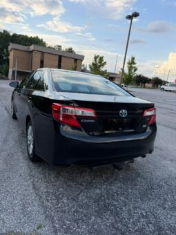 
										2012 Toyota Camry Hybrid full									