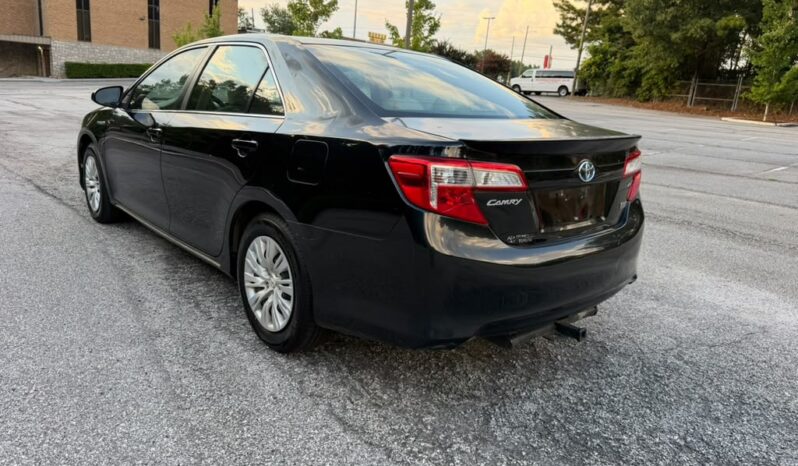 
								2012 Toyota Camry Hybrid full									