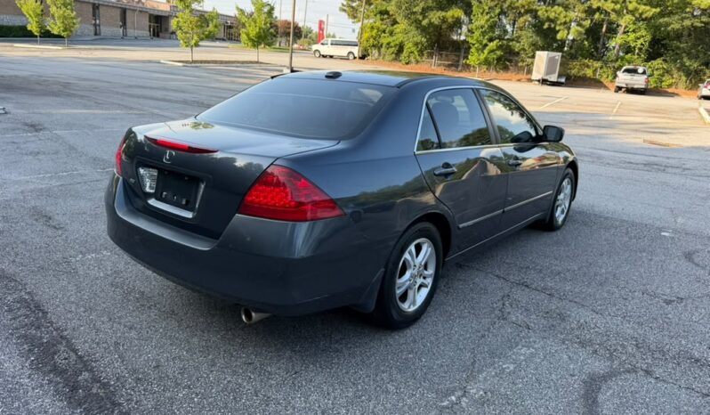 
								2006 Honda Accord full									